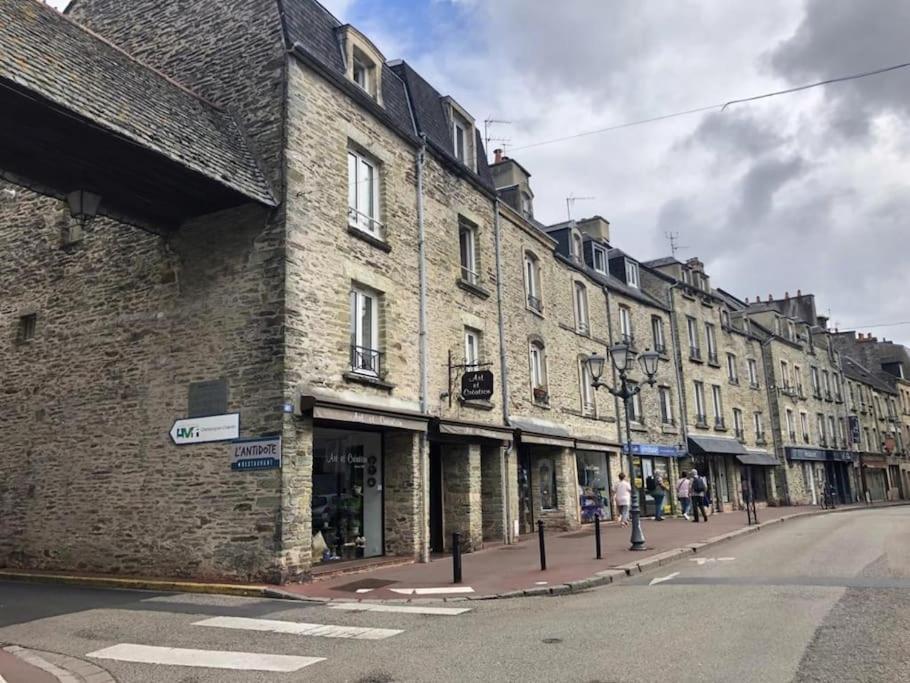 Duplex Parapluies De Cherbourg Netflix Parking Zewnętrze zdjęcie