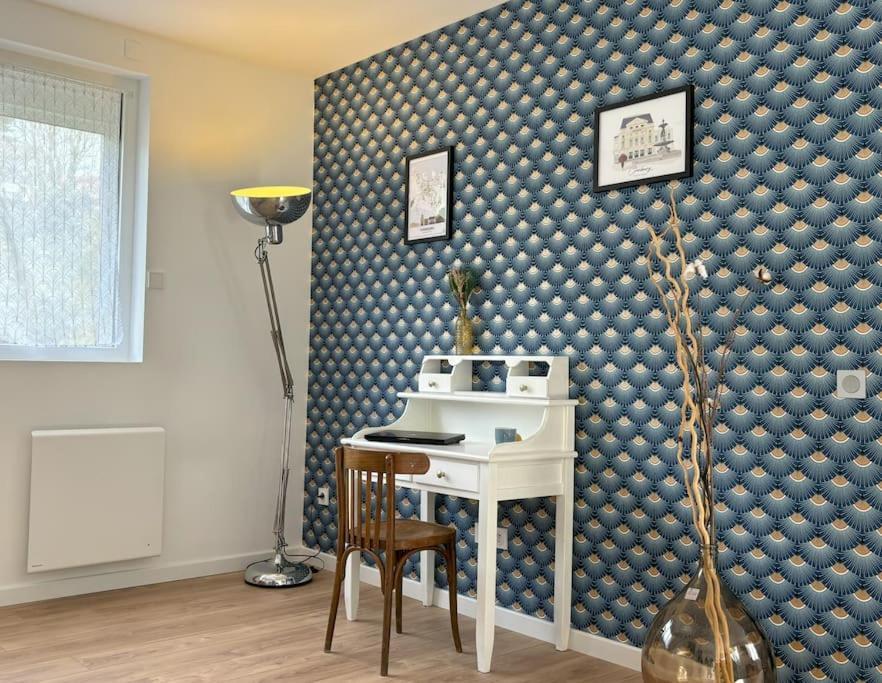 Duplex Parapluies De Cherbourg Netflix Parking Zewnętrze zdjęcie